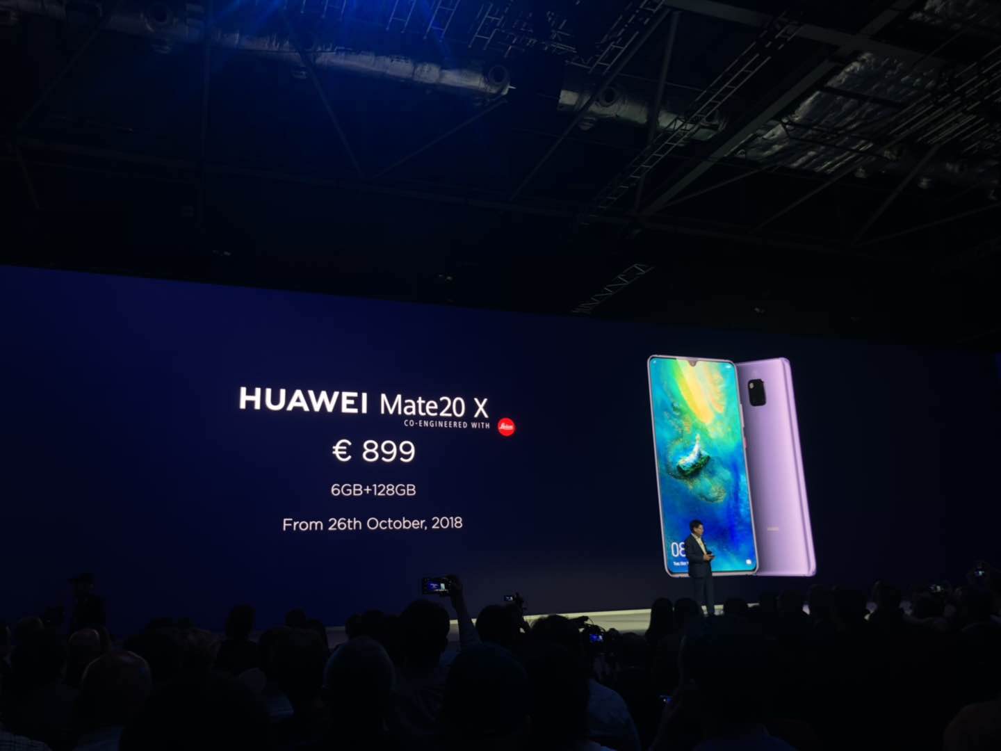 华为Mate20系列全球发布 徕卡三摄+麒麟980 799欧元起售